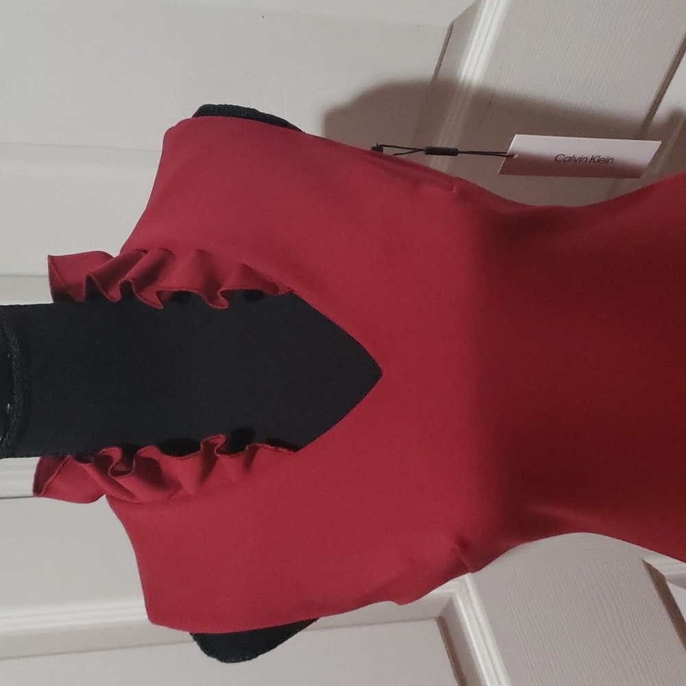 NWT 🎀 Calvin Klein Ruffle Color Dress